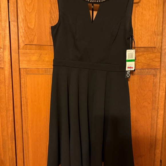 NWT Beautiful Black Classic  Dress - Picture 4 of 6